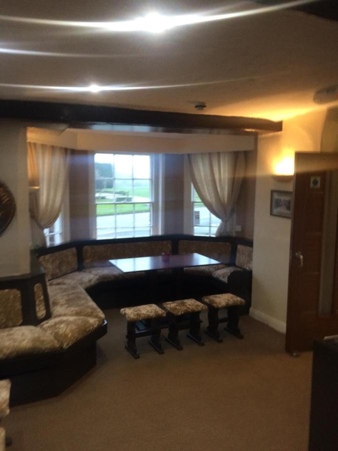 The Lion Hotel Llansantffraid-ym-Mechain Luaran gambar