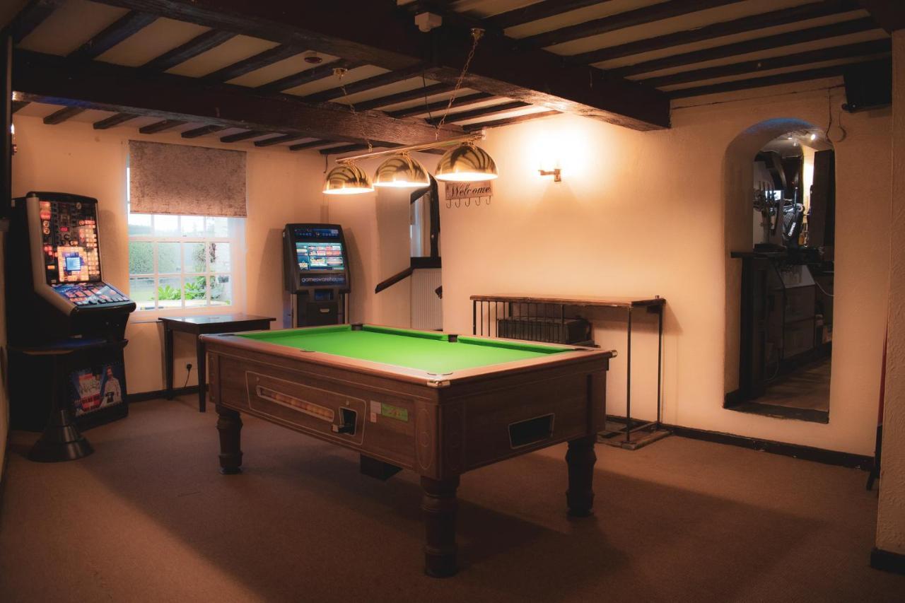 The Lion Hotel Llansantffraid-ym-Mechain Luaran gambar