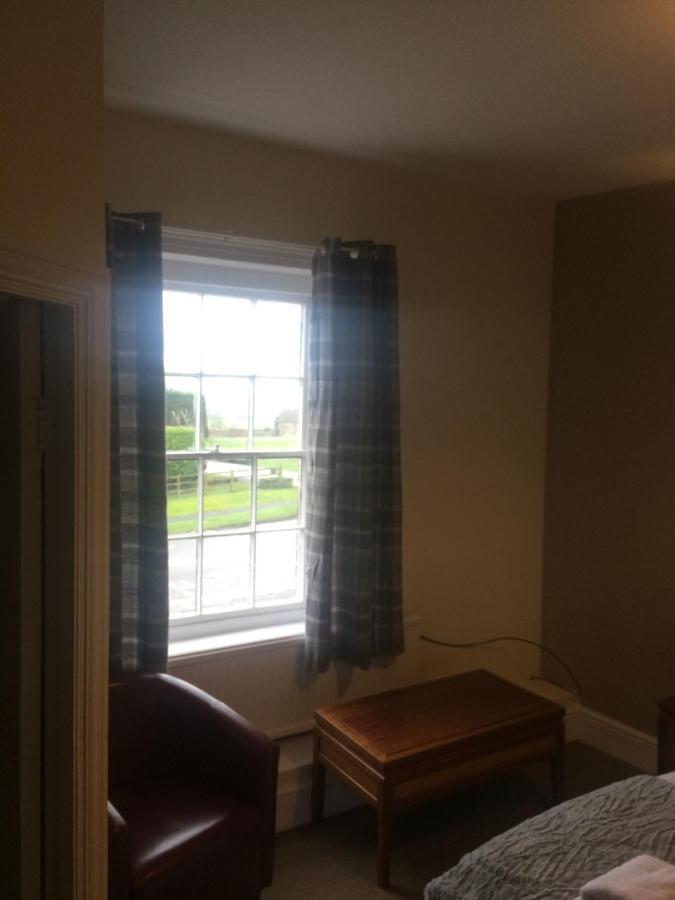 The Lion Hotel Llansantffraid-ym-Mechain Luaran gambar