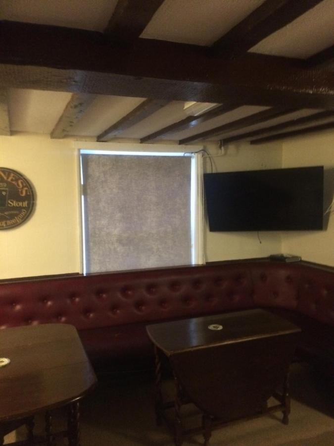 The Lion Hotel Llansantffraid-ym-Mechain Luaran gambar